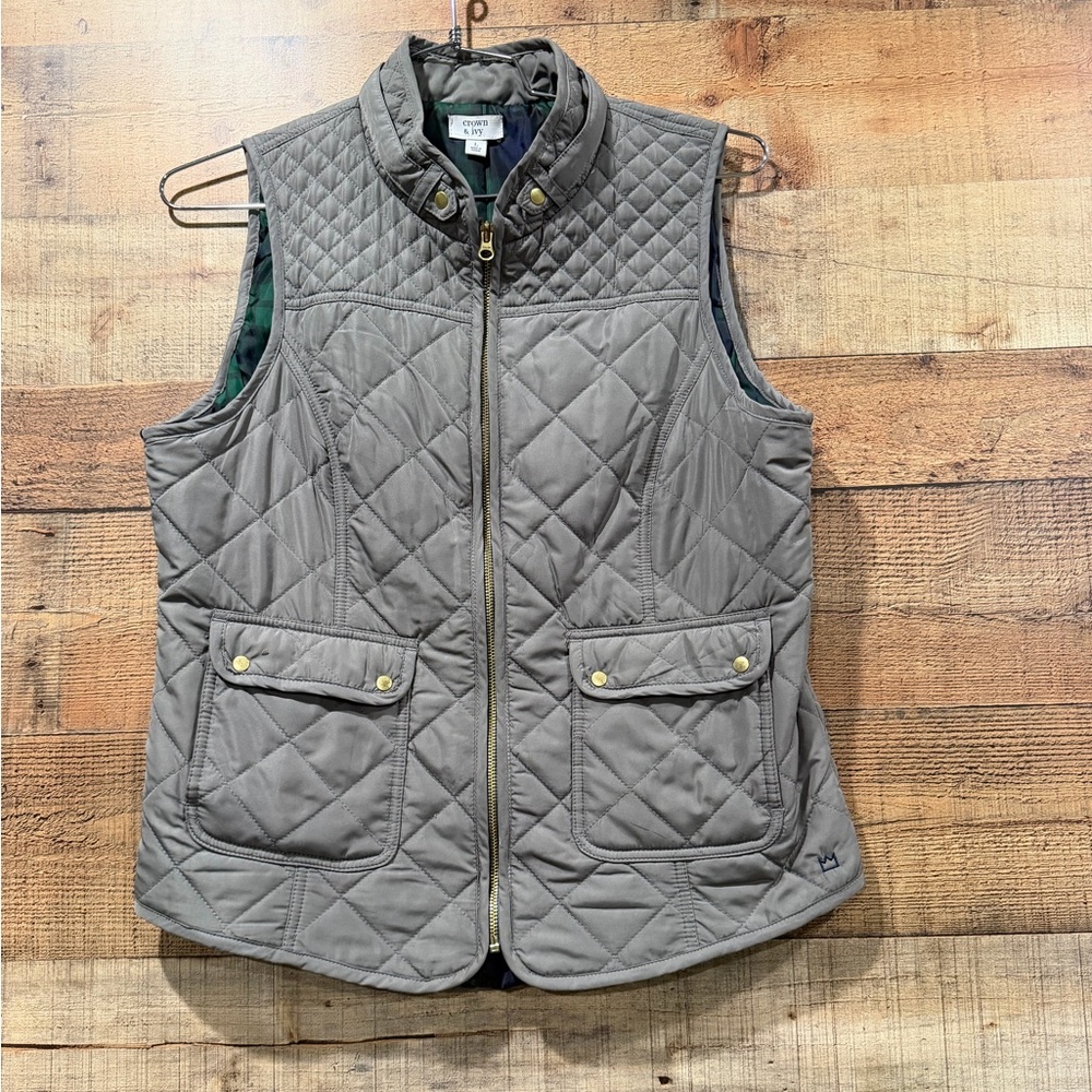 Crown & Ivy Gray Quilted Womens Vest Size Large